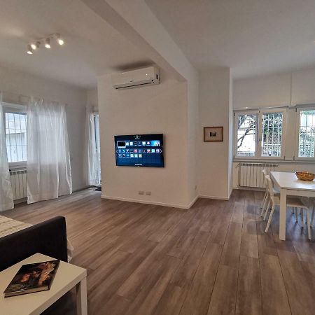 Cozy San Pietro Apartment Roma Ngoại thất bức ảnh