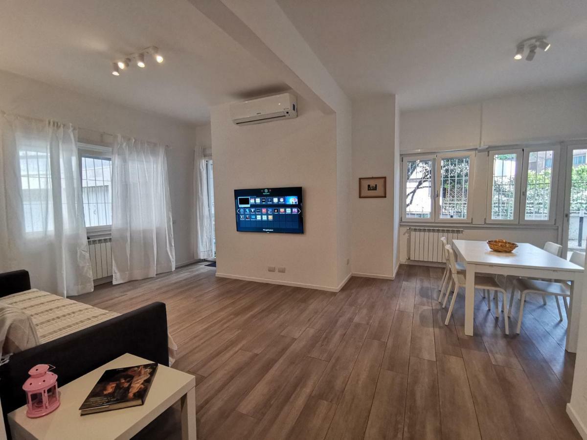 Cozy San Pietro Apartment Roma Ngoại thất bức ảnh